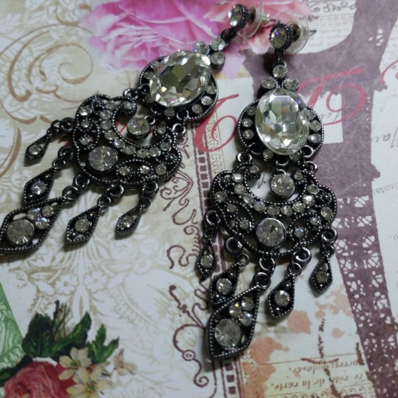 Fashion Jewelry earrings - Picture 2 of 4